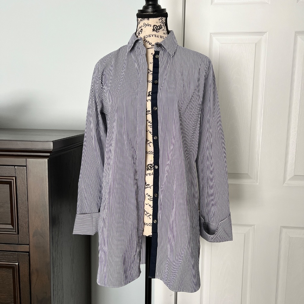 J. Crew Slim Fit Blue and White Striped Button Down Shirt Tunic Size 6 